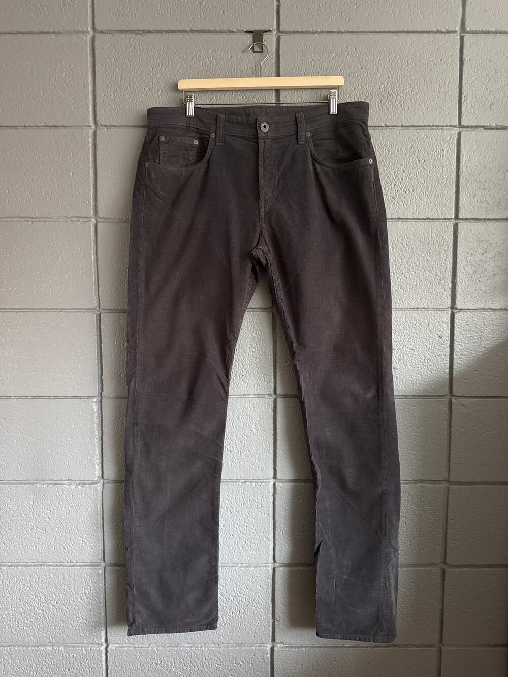 J Brand Kane Slim Straight Leg Pant in Shark Skin size 36x34